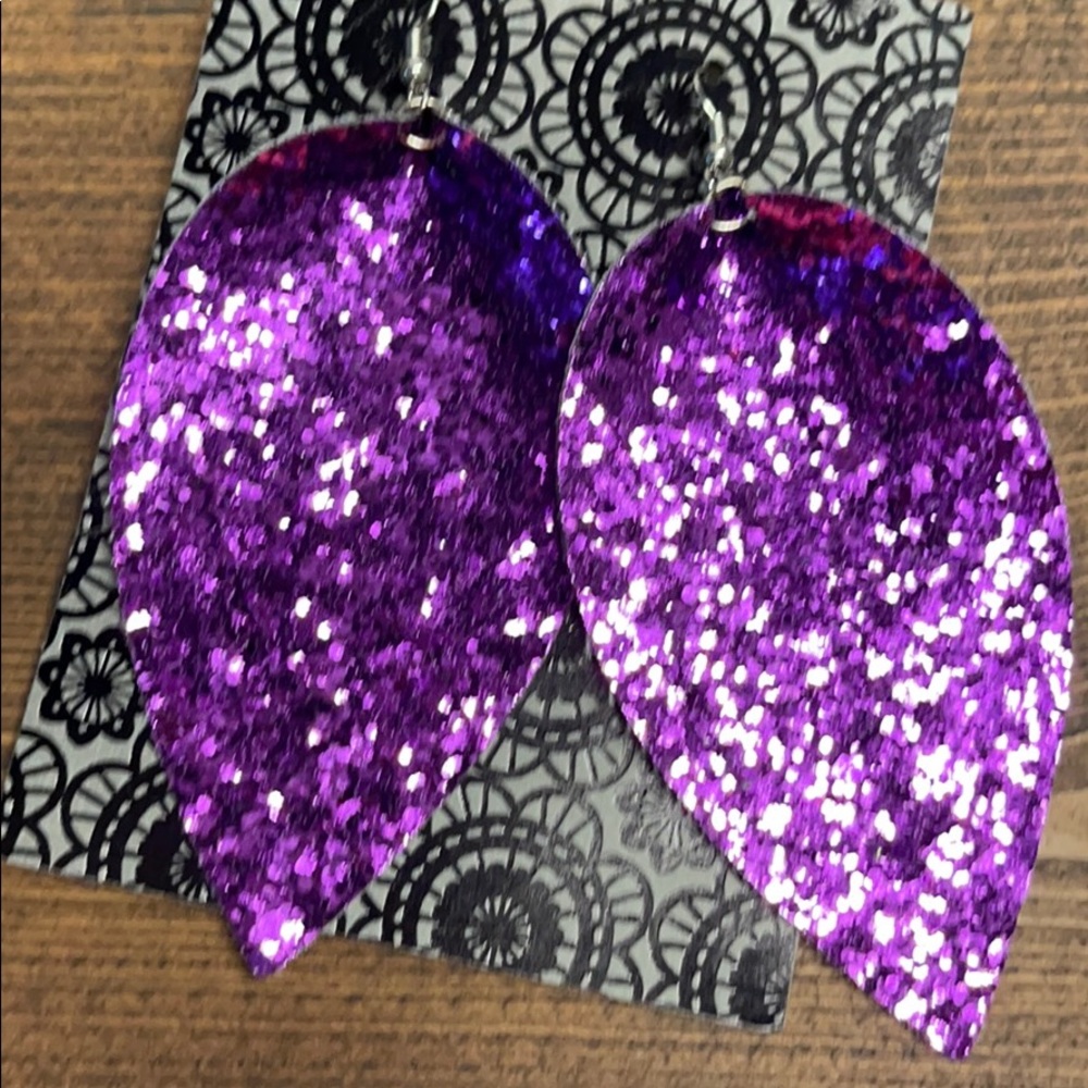 Big faux leather earrings